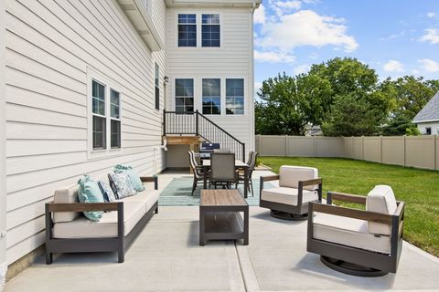 Tiny photo for 4510 Raymond Avenue, Brookfield, IL 60513 (MLS # 12685405)