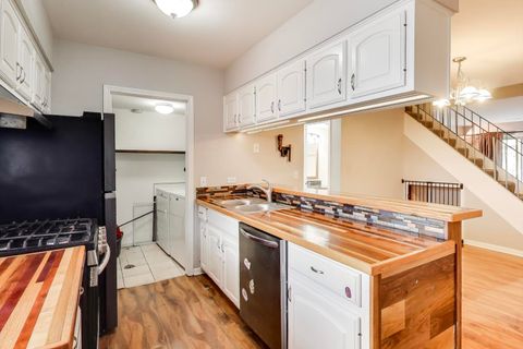 Tiny photo for 10438 Major Avenue, Oak Lawn, IL 60453 (MLS # 12527264)