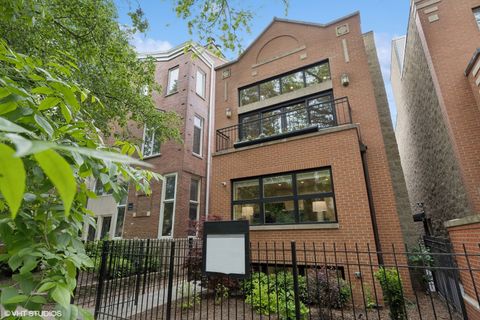 1048 W Webster Avenue Chicago IL 60614