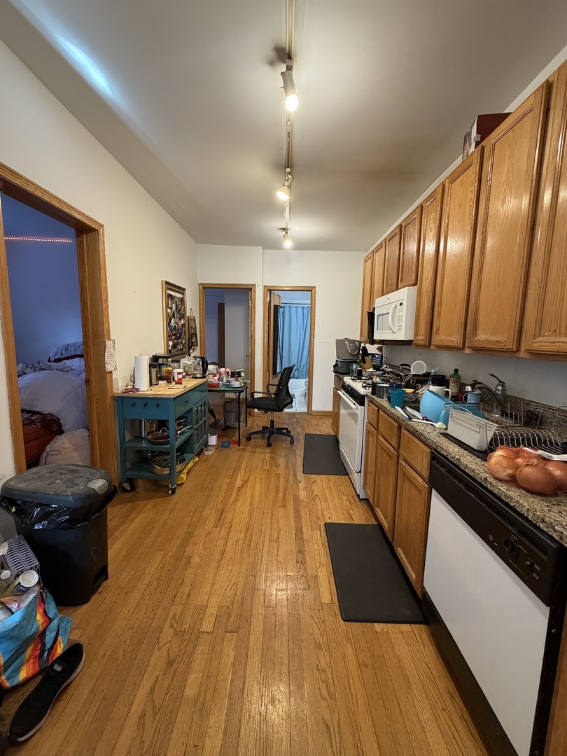 626 W Patterson Avenue 2W