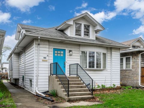 Photo of 4626 N Leclaire Avenue, Chicago, IL 60630 (MLS # 12623745)
