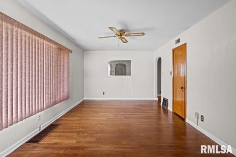 Tiny photo for 4234 9TH Street, Rock Island, IL 61201 (MLS # 12613523)