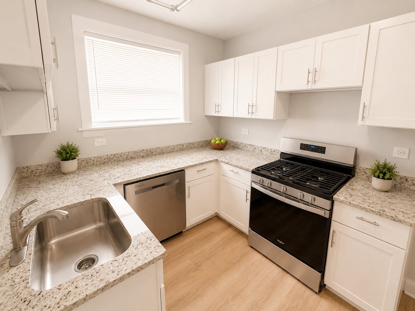 739 Hinman Avenue 1G