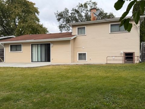 Tiny photo for 2713 Varonen Avenue, Waukegan, IL 60087 (MLS # 12501801)