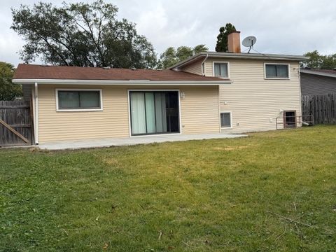 Tiny photo for 2713 Varonen Avenue, Waukegan, IL 60087 (MLS # 12501801)