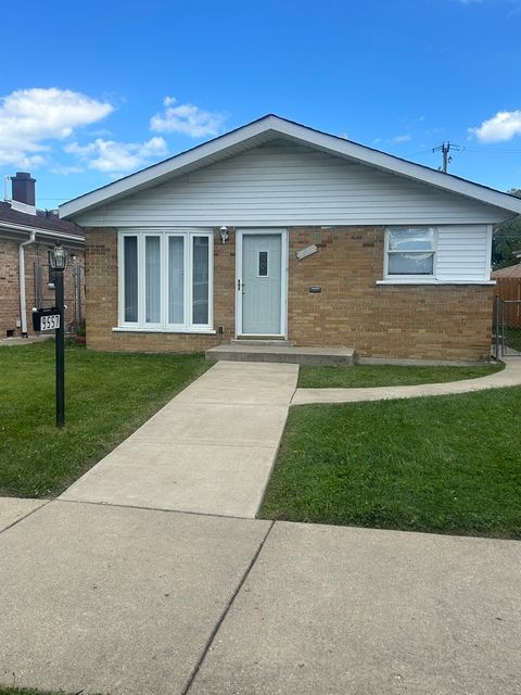 Photo of 9557 S Peoria Street, Chicago, IL 60643 (MLS # 12466090)