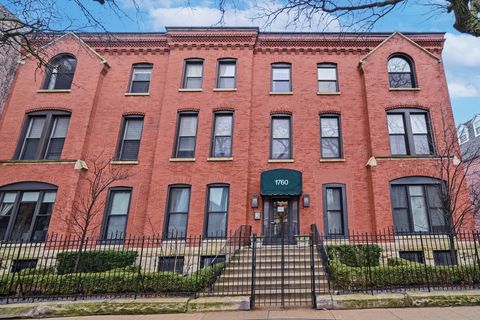 Photo of 1760 N WELLS Street #2D, Chicago, IL 60614 (MLS # 12594174)