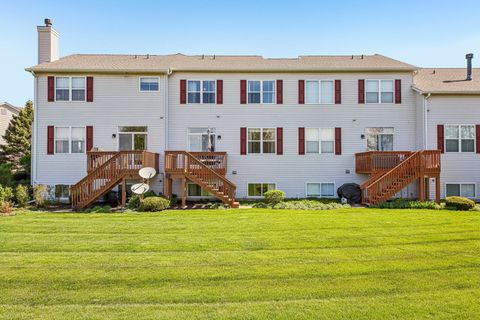 Tiny photo for 2986 Langston Circle, St. Charles, IL 60175 (MLS # 12622600)
