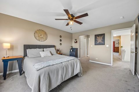 Tiny photo for 2986 Langston Circle, St. Charles, IL 60175 (MLS # 12622600)