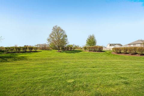 Tiny photo for 2986 Langston Circle, St. Charles, IL 60175 (MLS # 12622600)