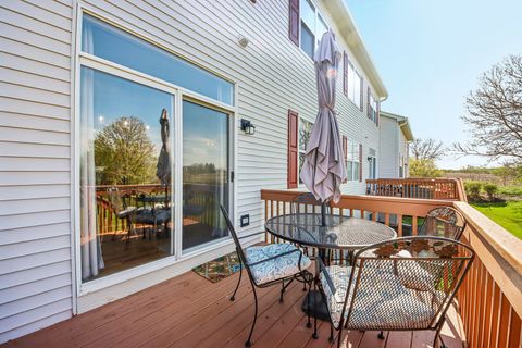 Tiny photo for 2986 Langston Circle, St. Charles, IL 60175 (MLS # 12622600)