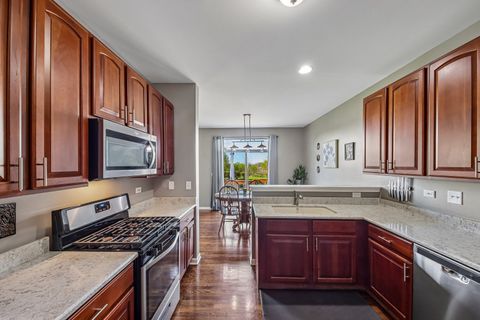 Tiny photo for 2986 Langston Circle, St. Charles, IL 60175 (MLS # 12622600)