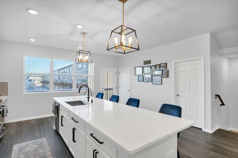 Tiny photo for 3209 Trillium Circle, Rolling Meadows, IL 60008 (MLS # 12564621)