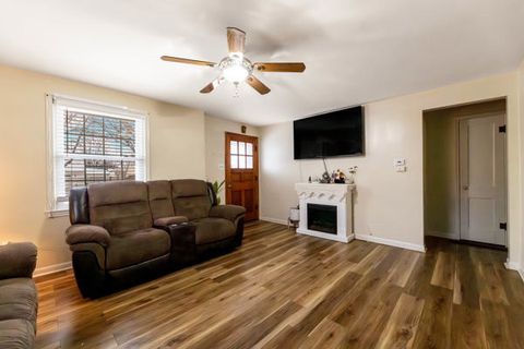 Tiny photo for 1617 Glenwood Avenue, Joliet, IL 60435 (MLS # 12561985)