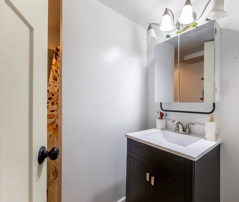 Tiny photo for 1617 Glenwood Avenue, Joliet, IL 60435 (MLS # 12561985)