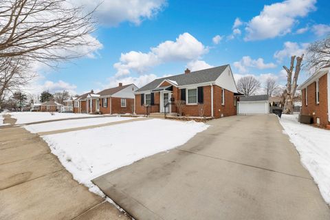 Tiny photo for 1617 Glenwood Avenue, Joliet, IL 60435 (MLS # 12561985)