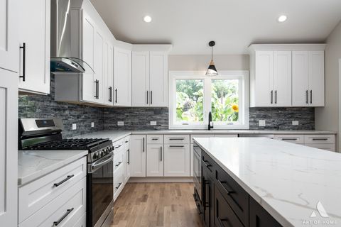 Tiny photo for 7951 W 73 Place, Bridgeview, IL 60455 (MLS # 12481519)