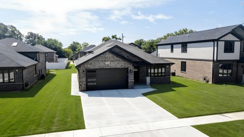 Photo of 7951 W 73 Place, Bridgeview, IL 60455 (MLS # 12481519)