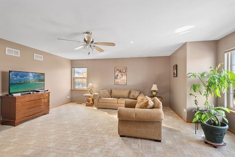 Tiny photo for 902 Cheyenne Lane, New Lenox, IL 60451 (MLS # 12515233)