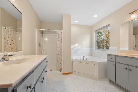 Tiny photo for 902 Cheyenne Lane, New Lenox, IL 60451 (MLS # 12515233)