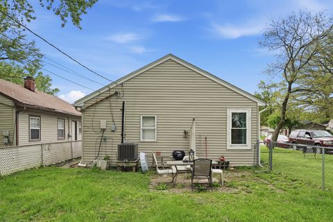 Tiny photo for 16784 Trapet Avenue, Hazel Crest, IL 60429 (MLS # 12634474)