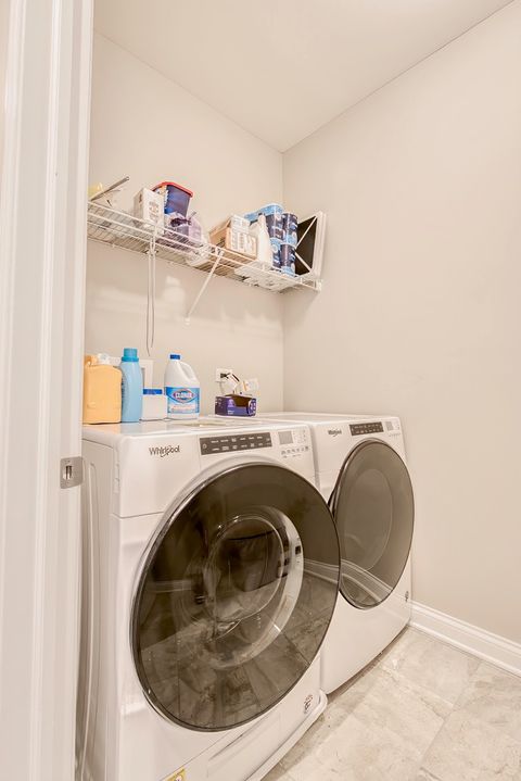 Tiny photo for 694 Parkside Court, Libertyville, IL 60048 (MLS # 12500652)