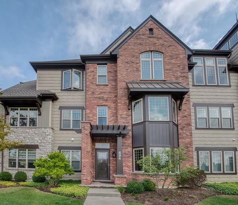 Photo of 694 Parkside Court, Libertyville, IL 60048 (MLS # 12500652)