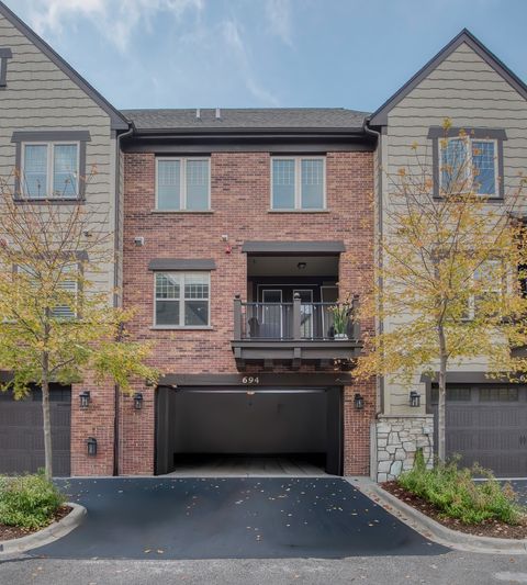 Tiny photo for 694 Parkside Court, Libertyville, IL 60048 (MLS # 12500652)