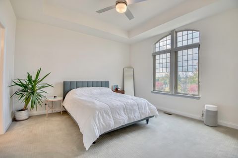 Tiny photo for 694 Parkside Court, Libertyville, IL 60048 (MLS # 12500652)