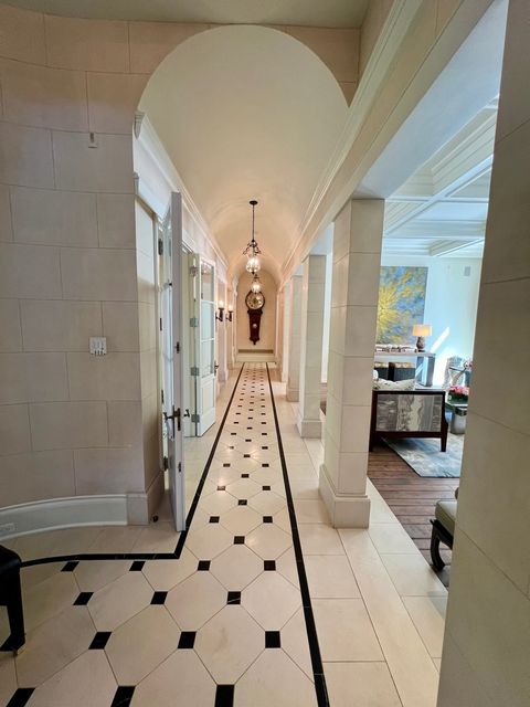 Tiny photo for 528 Roslyn Road, Kenilworth, IL 60043 (MLS # 12336735)