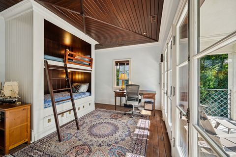 Tiny photo for 528 Roslyn Road, Kenilworth, IL 60043 (MLS # 12336735)