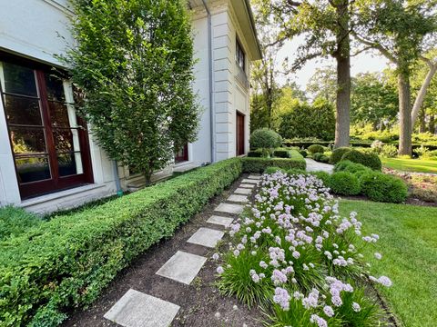 Tiny photo for 528 Roslyn Road, Kenilworth, IL 60043 (MLS # 12336735)