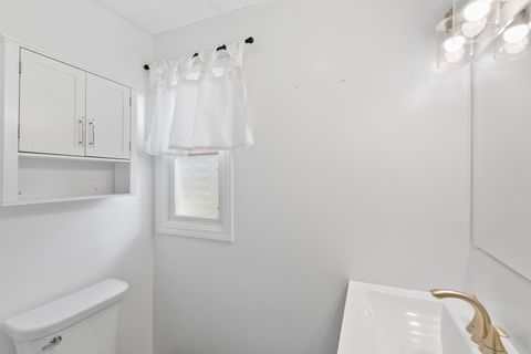 Tiny photo for 2904 E Chestnut Drive, Wonder Lake, IL 60097 (MLS # 12501569)