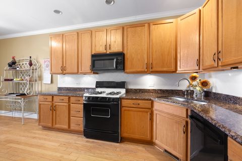 Tiny photo for 346 Bay Tree Circle, Vernon Hills, IL 60061 (MLS # 12550041)