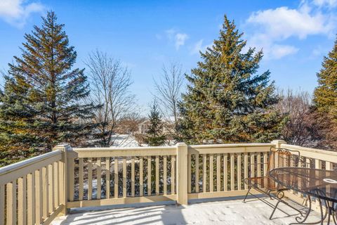 Tiny photo for 346 Bay Tree Circle, Vernon Hills, IL 60061 (MLS # 12550041)