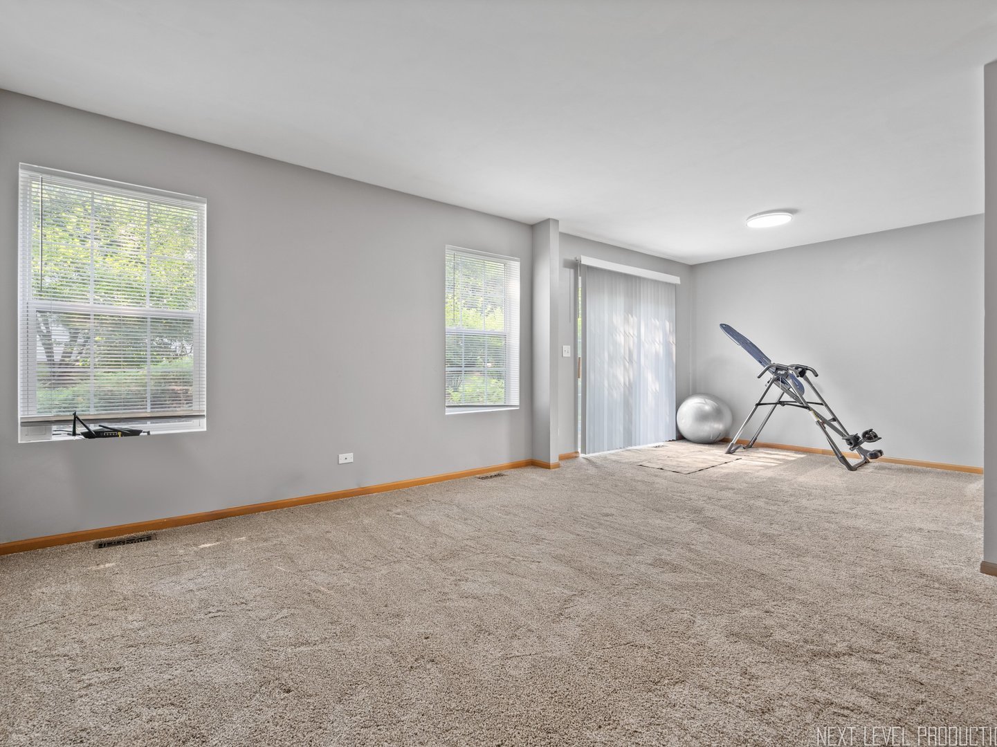 2361 Stoughton Circle