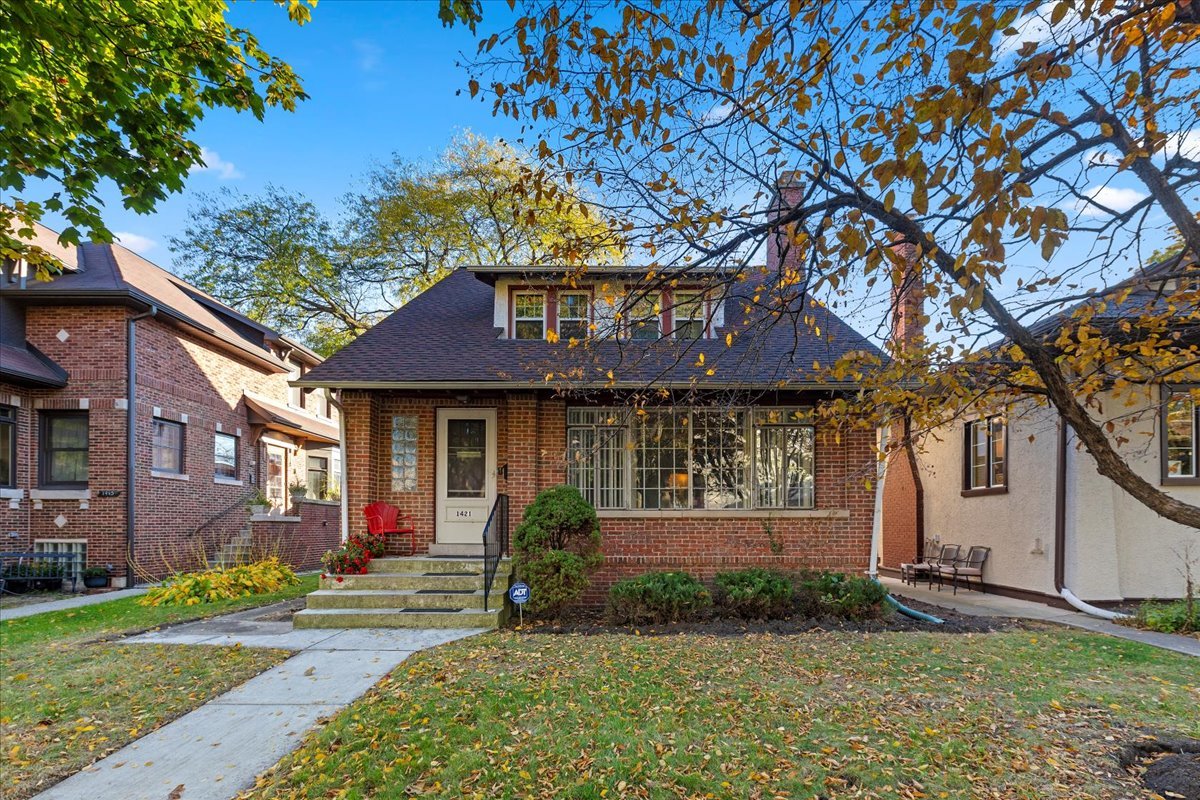 1421 W Juneway Terrace