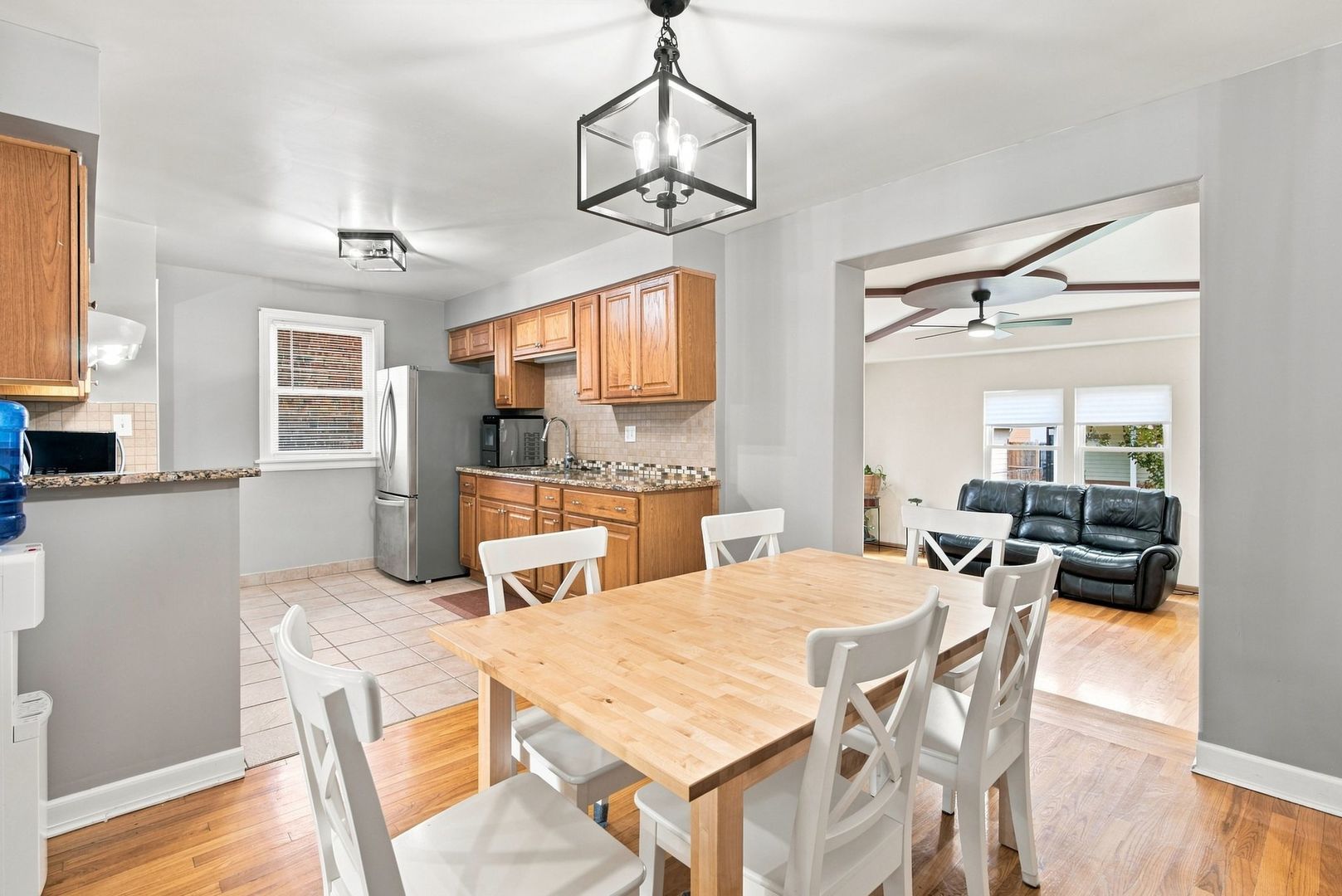 3649 W 58th Place