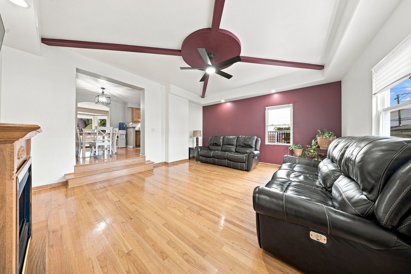 3649 W 58th Place
