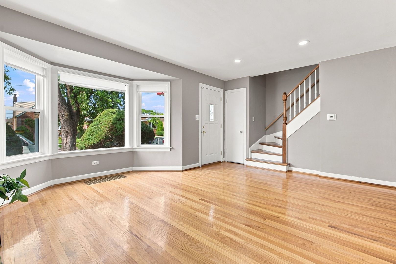 3649 W 58th Place