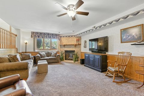 Tiny photo for 10549 Illinois Court, Orland Park, IL 60467 (MLS # 12464616)