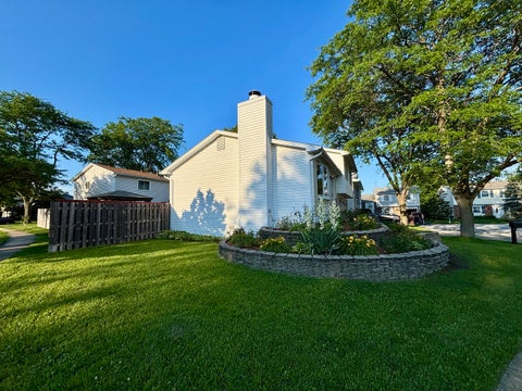 Tiny photo for 1450 Sturbridge Court, Hoffman Estates, IL 60192 (MLS # 12707195)