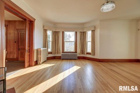 Tiny photo for 802 4TH Street W, Sterling, IL 61081 (MLS # QC4265385)