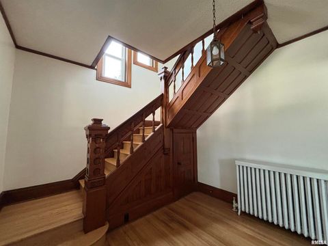 Tiny photo for 802 4TH Street W, Sterling, IL 61081 (MLS # QC4265385)