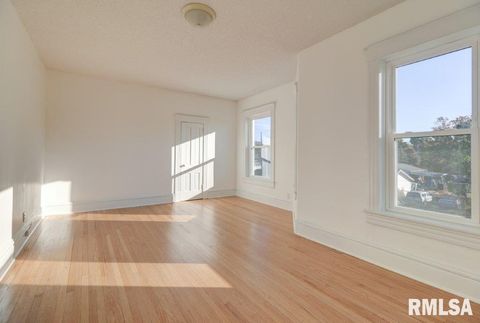 Tiny photo for 802 4TH Street W, Sterling, IL 61081 (MLS # QC4265385)