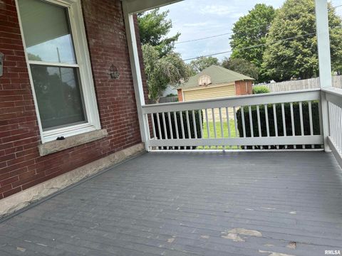 Tiny photo for 802 4TH Street W, Sterling, IL 61081 (MLS # QC4265385)