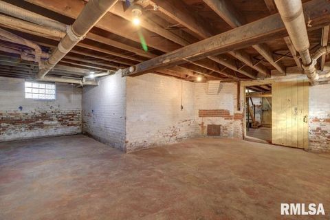 Tiny photo for 802 4TH Street W, Sterling, IL 61081 (MLS # QC4265385)