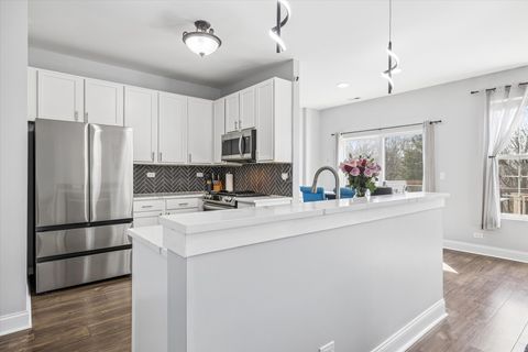 Tiny photo for 16224 Golfview Drive, Lockport, IL 60441 (MLS # 12613354)