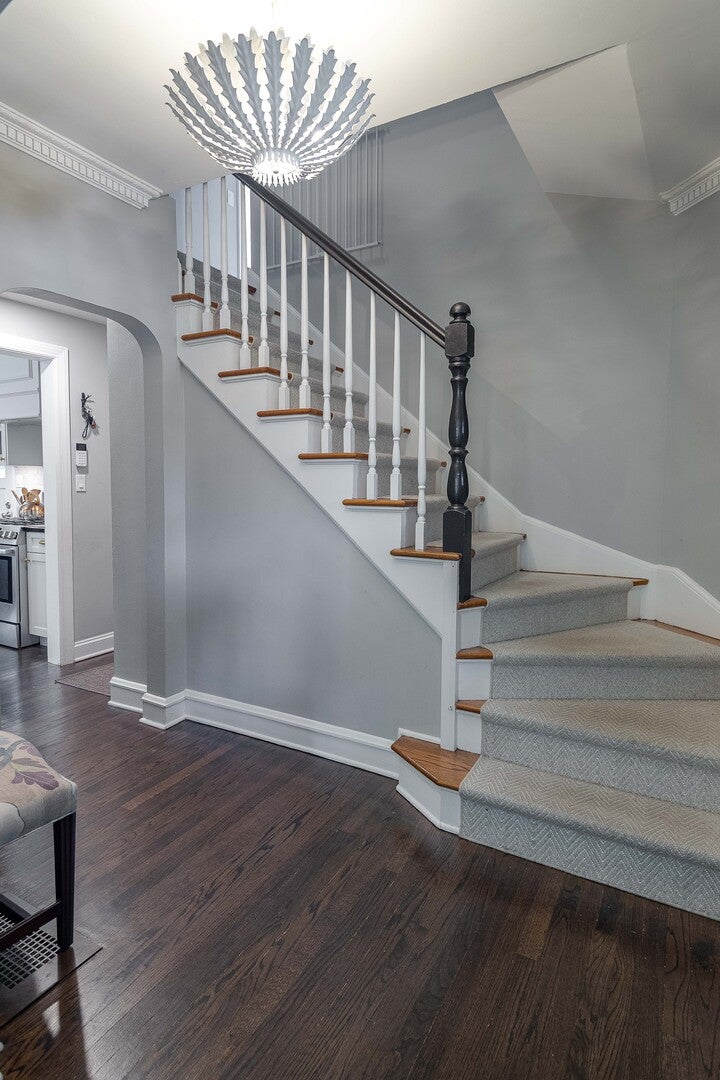 3805 Foster Street