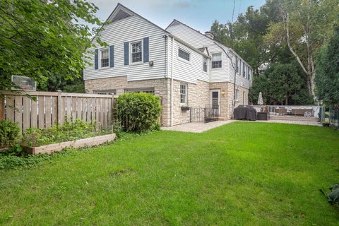 Tiny photo for 3805 Foster Street, Evanston, IL 60203 (MLS # 12765311)